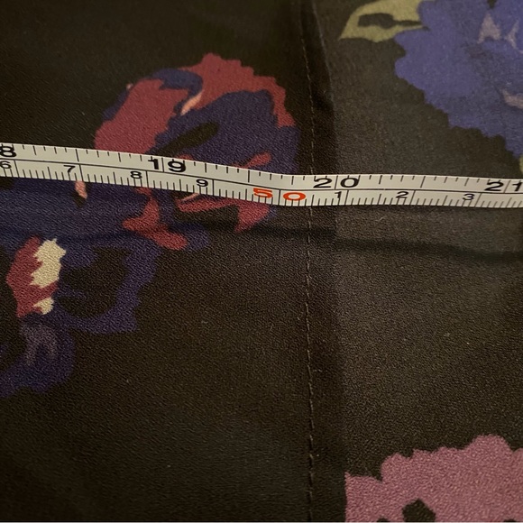 Jean Airoldi Black Floral Sleeveless Top - Picture 7 of 11